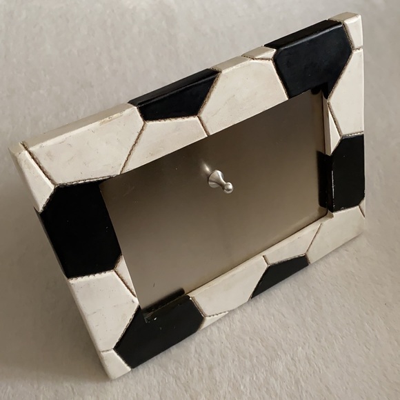 Midwest of Cannon Falls | Soccer Pattern Magnetic Picture Frame Black/White - Picture 1 of 13